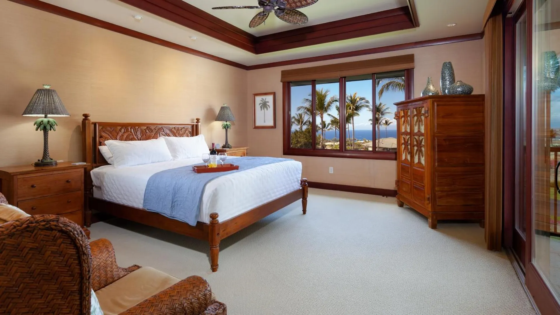 Апартаменты Ocean Palsm Villa Refined 3Br Waiulaula Home With Stunning Ocean Views Хапуна-Бич